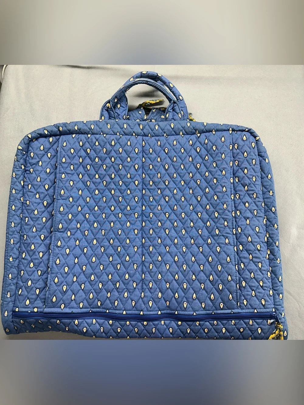 Vera Bradley VTG Garment Bag Travel Luggage Retired  French Blue Paisley Quilted